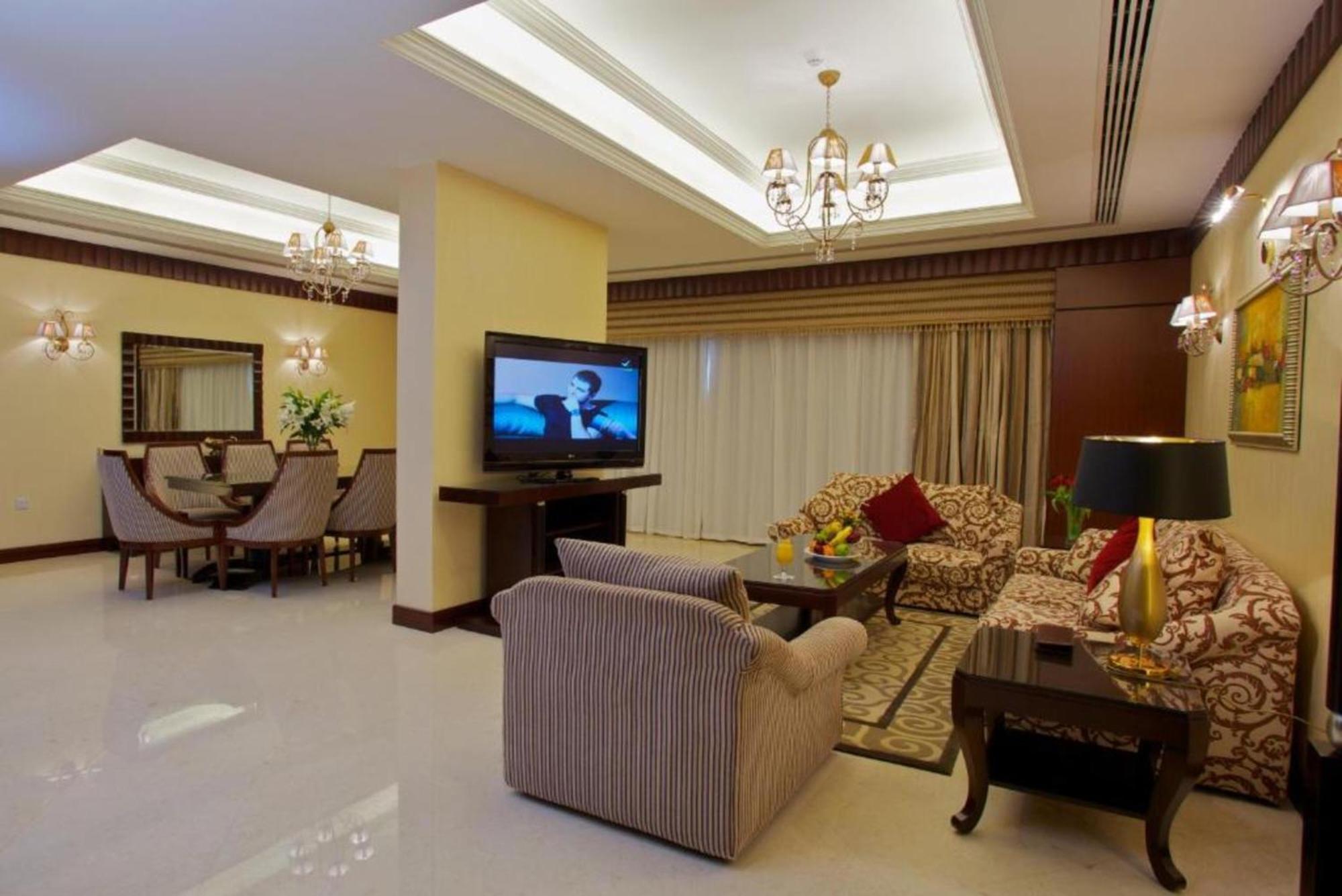 Dancenter Luxe Corniche Hotel Formerly Concorde Hotel Fujairah Exterior photo